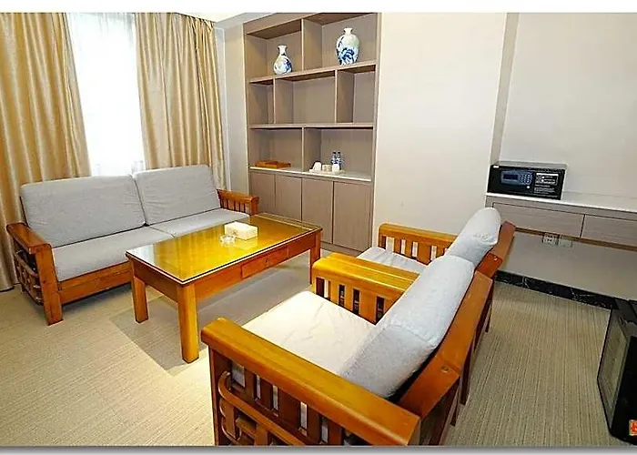 Pristine02 Hotel 2*