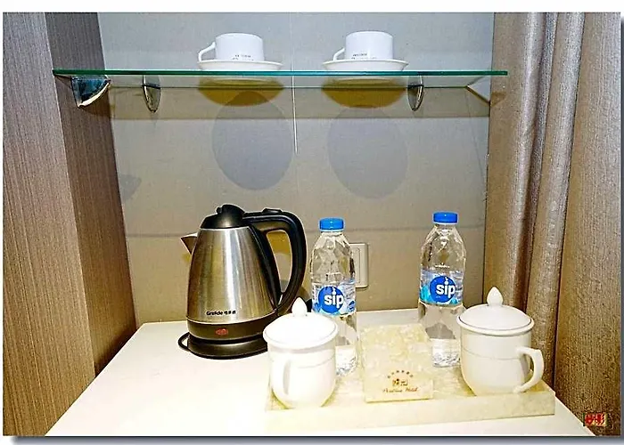 Pristine02 Hotel 2*